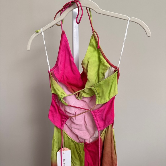 The Wolf Gang Makena Maxi Dress NWT - Picture 4 of 9